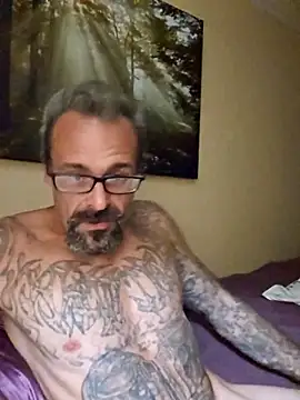 Snapshot of sethdarby chatting on 13, 9, 2025 sethdarby online show from 13, 9, 2025