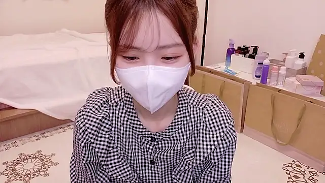 Snapshot of Ema_o0_chan chatting on 14, 9, 2025 Ema o0 chan online show from 14, 9, 2025