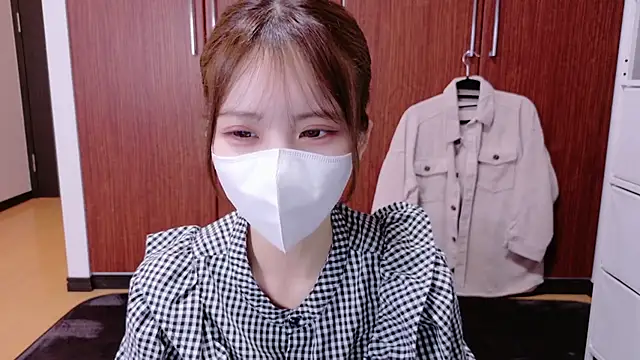 Snapshot of Ema_o0_chan chatting on 30, 9, 2025 Ema o0 chan online show from 30, 9, 2025