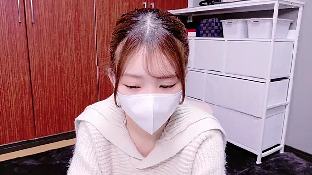 Snapshot of Ema_o0_chan chatting on 31, 10, 2025 Ema o0 chan online show from 31, 10, 2025
