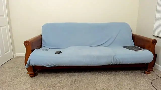 KristalMountain online show from 4, 12, 2025