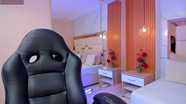 julieta rosee online show from 7, 4, 2026