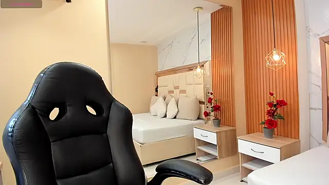 julieta rosee online show from 28, 11, 2025