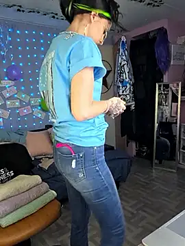 Purple2StayThnxx online show from 28, 3, 2026