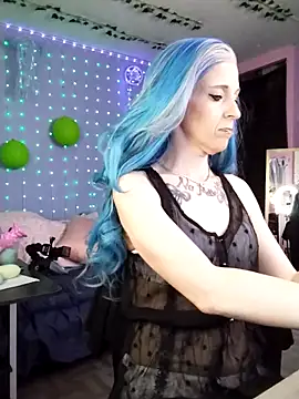 Purple2StayThnxx online show from 3, 4, 2026