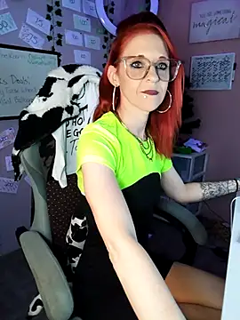 Purple2StayThnxx online show from 27, 11, 2025