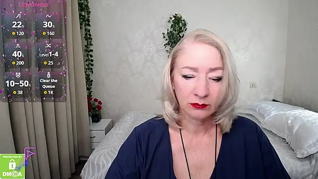 hunters woman online show from 25, 9, 2025