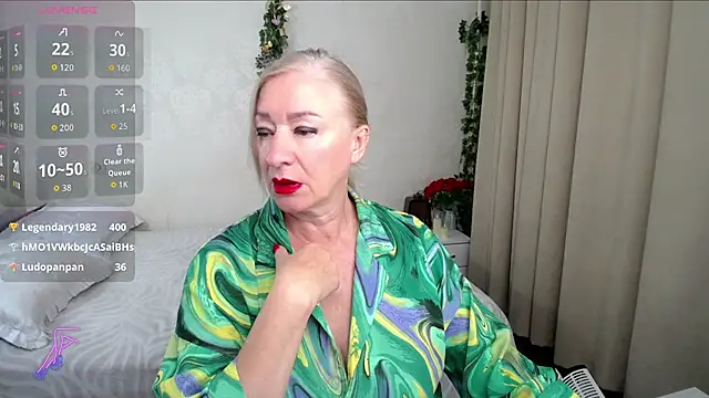 hunters woman online show from 21, 7, 2026