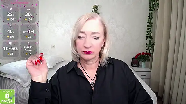 Snapshot of hunters_woman chatting on 18, 11, 2025 hunters woman online show from 18, 11, 2025