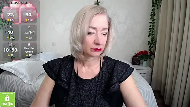 Snapshot of hunters_woman chatting on 7, 11, 2025 hunters woman online show from 7, 11, 2025