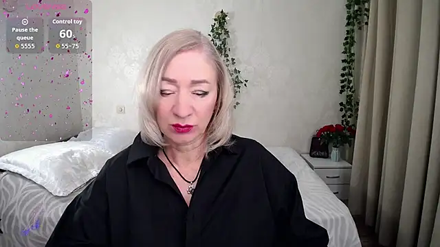 Snapshot of hunters_woman chatting on 28, 11, 2025 hunters woman online show from 28, 11, 2025