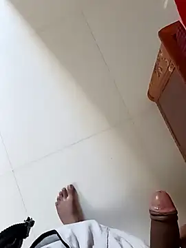 Snapshot of twpatil chatting on 18, 11, 2025 twpatil online show from 18, 11, 2025