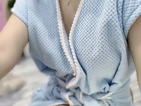 Snapshot of Lyly-2k5 chatting on 24, 10, 2025 Lyly-2k5 online show from 24, 10, 2025