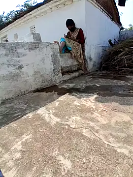 RAYI Queen 3 online show from 5, 2, 2026