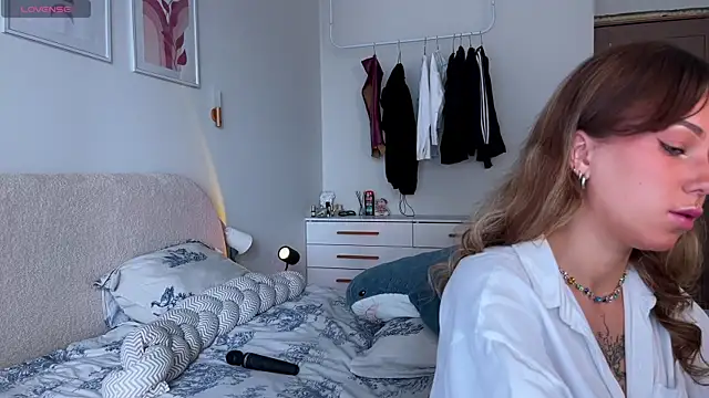 Eva Collinss online show from 7, 7, 2026