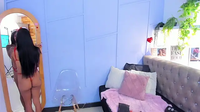 milavega  online show from 10, 4, 2026