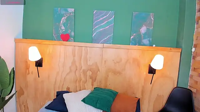 milavega  online show from 20, 10, 2025