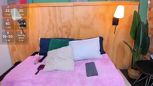 milavega  online show from 21, 12, 2025