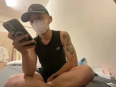 Snapshot of boyjoe10 chatting on 17, 5, 2026 boyjoe10 online show from 17, 5, 2026