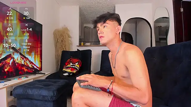 Snapshot of Steven_baby69 chatting on 18, 11, 2025 Steven baby69 online show from 18, 11, 2025