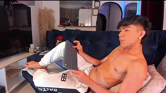 Snapshot of Steven_baby69 chatting on 20, 9, 2025 Steven baby69 online show from 20, 9, 2025