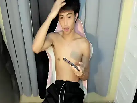 Snapshot of yourhotpinoy chatting on 7, 5, 2026 yourhotpinoy online show from 7, 5, 2026
