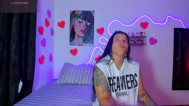 Dilan and Mia online show from 27, 2, 2026