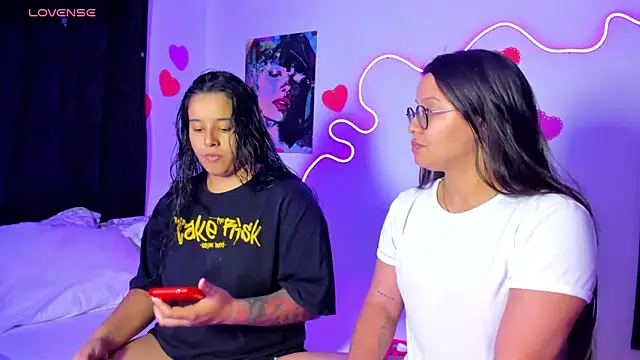 Dilan and Mia online show from 14, 4, 2026