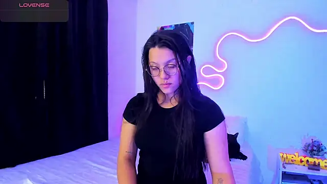 Snapshot of Dilan_and_Mia chatting on 11, 9, 2025 Dilan and Mia online show from 11, 9, 2025