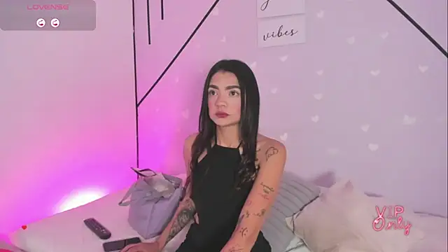 MiahCornell  online show from 13, 2, 2026