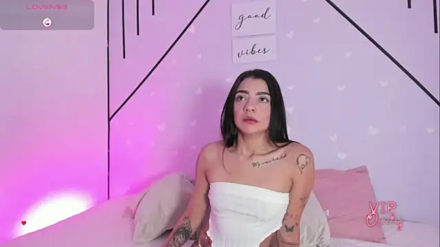 MiahCornell  online show from 12, 2, 2026