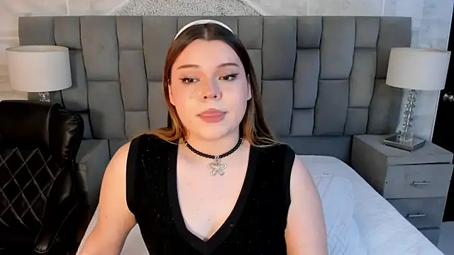 Maxxxine1 online show from 27, 10, 2025