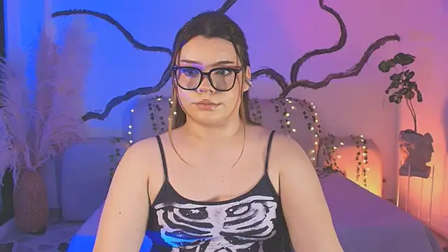 Maxxxine1 online show from 13, 12, 2025