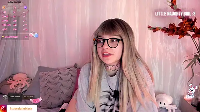 Aurora blaack online show from 10, 11, 2025