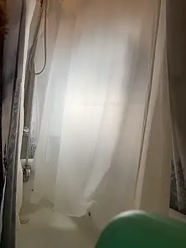 SeccySerena online show from 5, 2, 2026