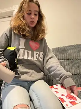 SeccySerena online show from 7, 11, 2025