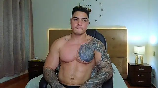 Steven Velez online show from 4, 12, 2025