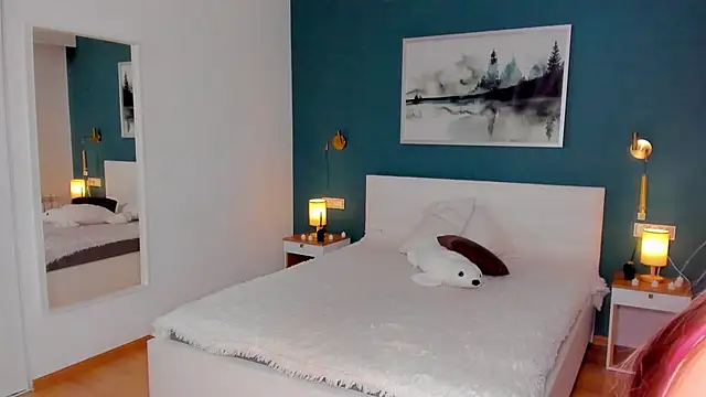 HollisHearl online show from 3, 12, 2025