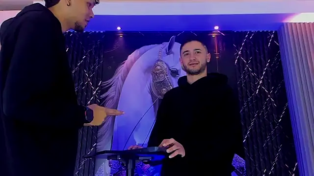 Snapshot of Dominic_Max_ chatting on 12, 9, 2025 Dominic Max online show from 12, 9, 2025