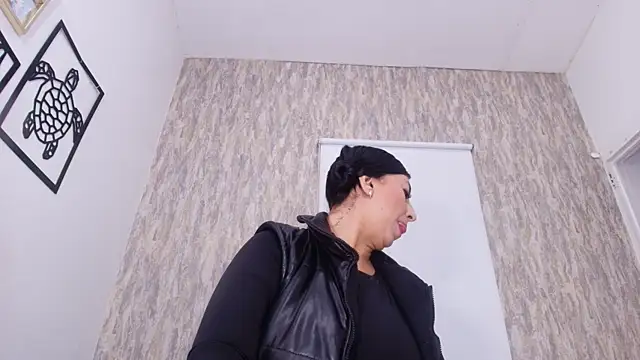 Snapshot of abbypratt chatting on 11, 10, 2025 abbypratt online show from 11, 10, 2025