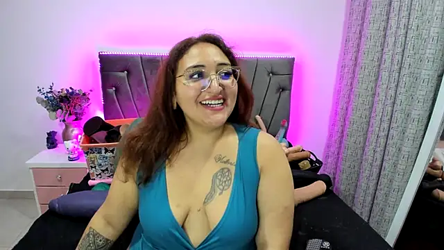 charlloteevans X online show from 19, 9, 2025