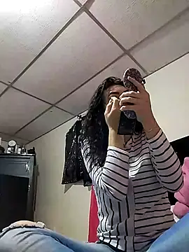 MeganHoffmaan online show from 8, 11, 2025