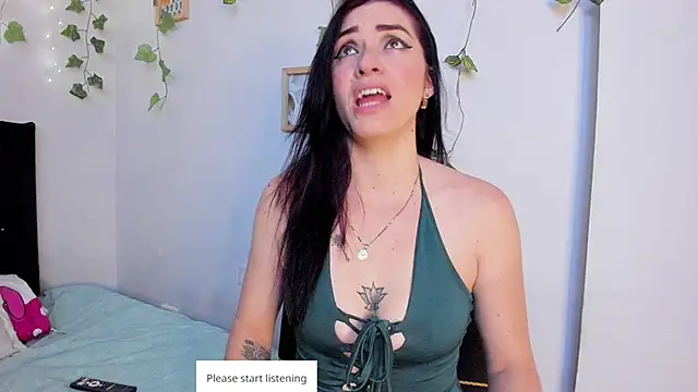 Snapshot of MeganHoffmaan chatting on 20, 5, 2026 MeganHoffmaan online show from 20, 5, 2026
