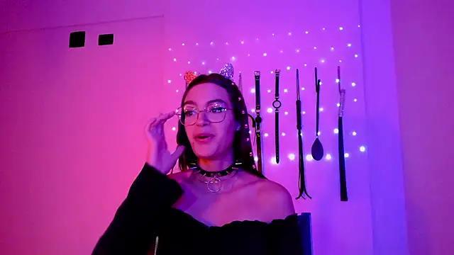 nina kink online show from 27, 4, 2026