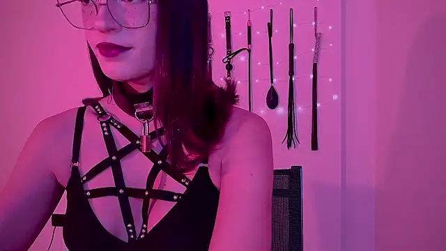 nina kink online show from 7, 6, 2026