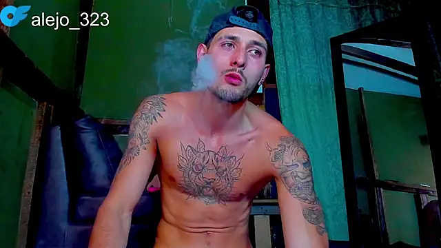Snapshot of alejo__323__ chatting on 3, 5, 2026 alejo 323 online show from 3, 5, 2026