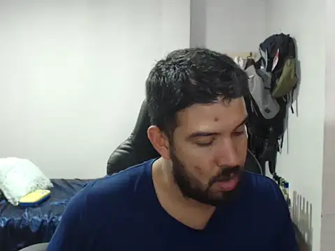 Axel11113 online show from 11, 10, 2025