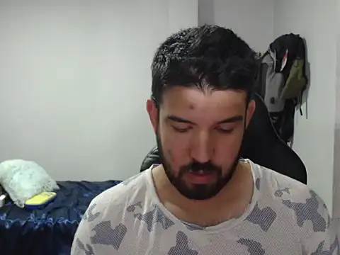 Axel11113 online show from 15, 10, 2025