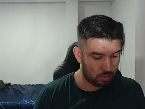 Axel11113 online show from 16, 9, 2025