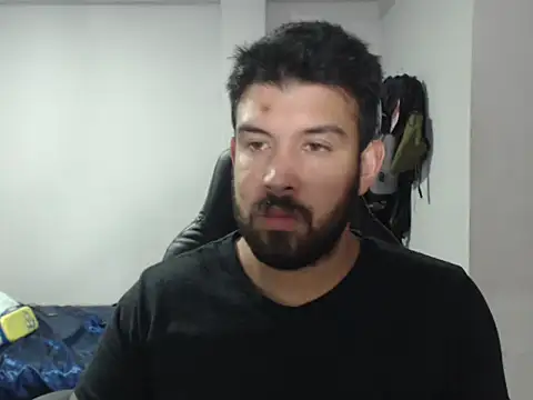 Axel11113 online show from 22, 10, 2025